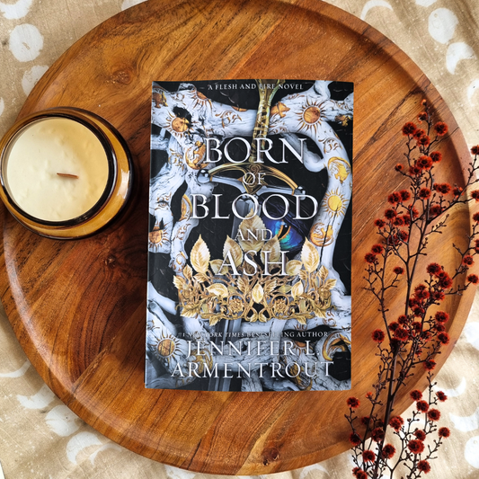 Born of Blood and Ash (Flesh & Fire #4)