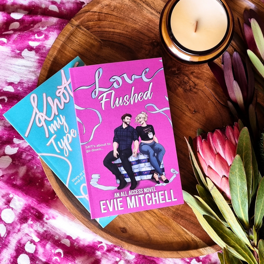 Love Flushed by Evie Mitchell (All Access #2)